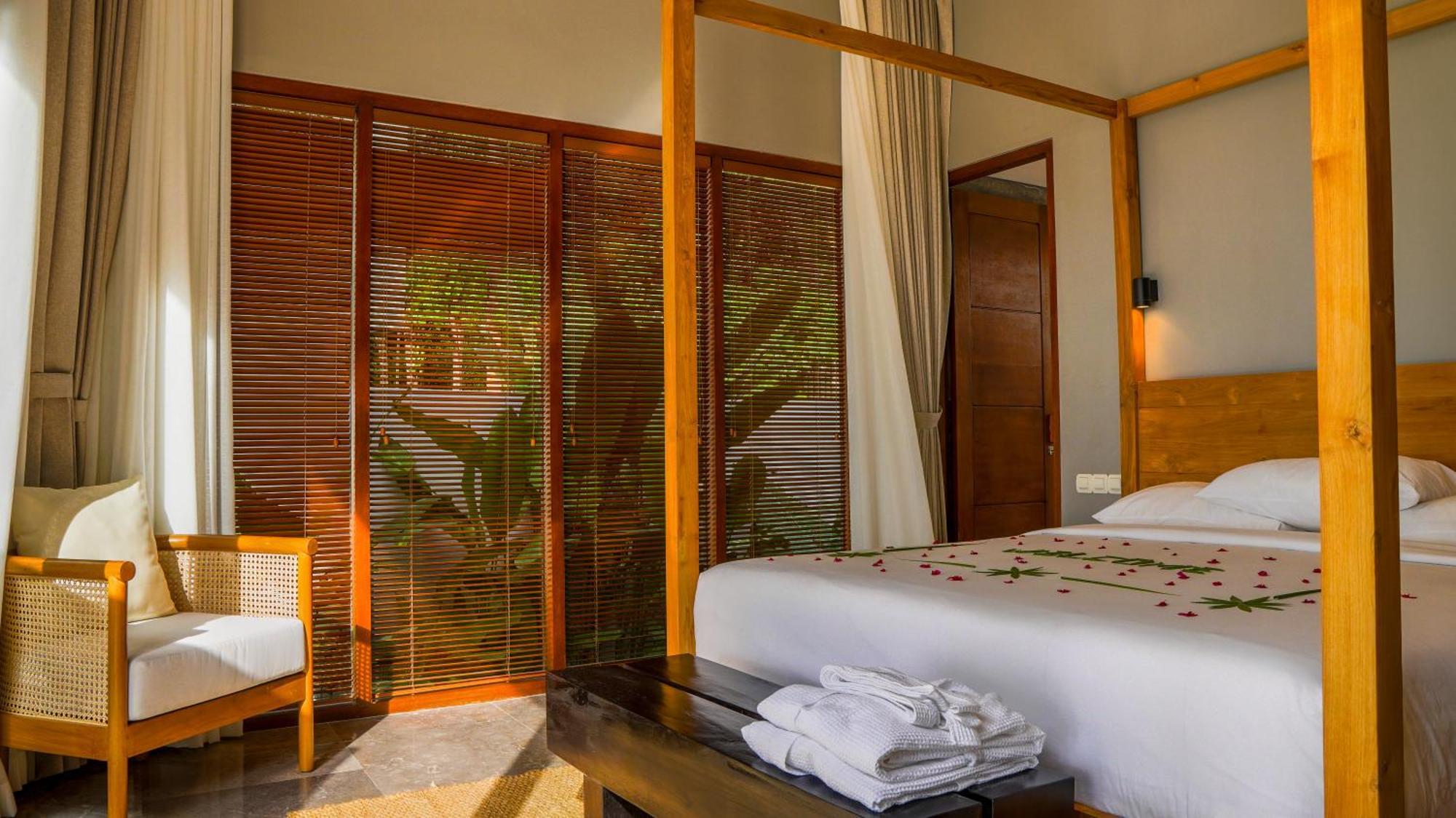 Sanglung Villas & Suites Kubutambahan  Стая снимка