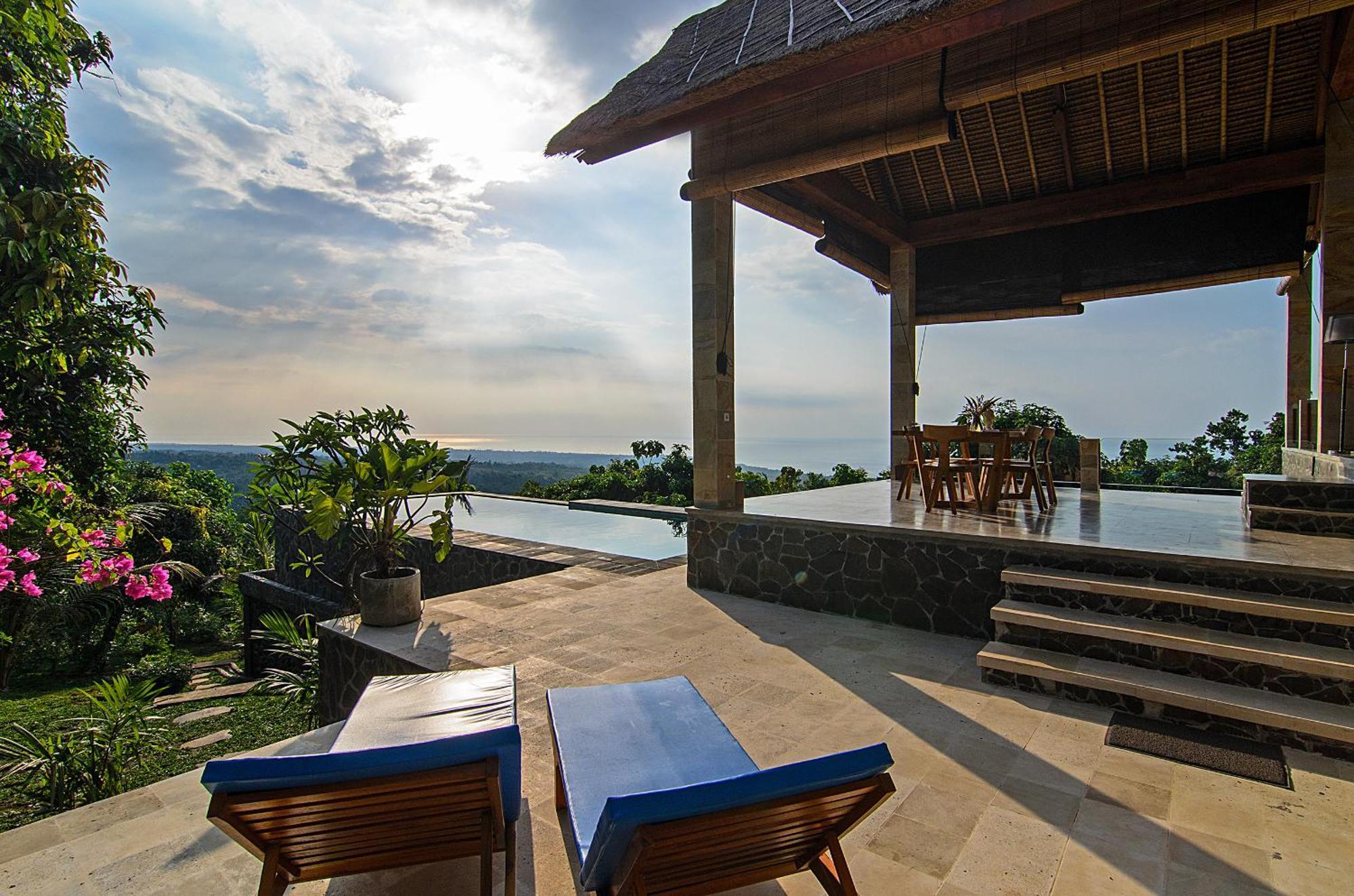Sanglung Villas & Suites Kubutambahan  Стая снимка